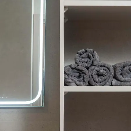 شقة Deluxe Spacious سالونيك